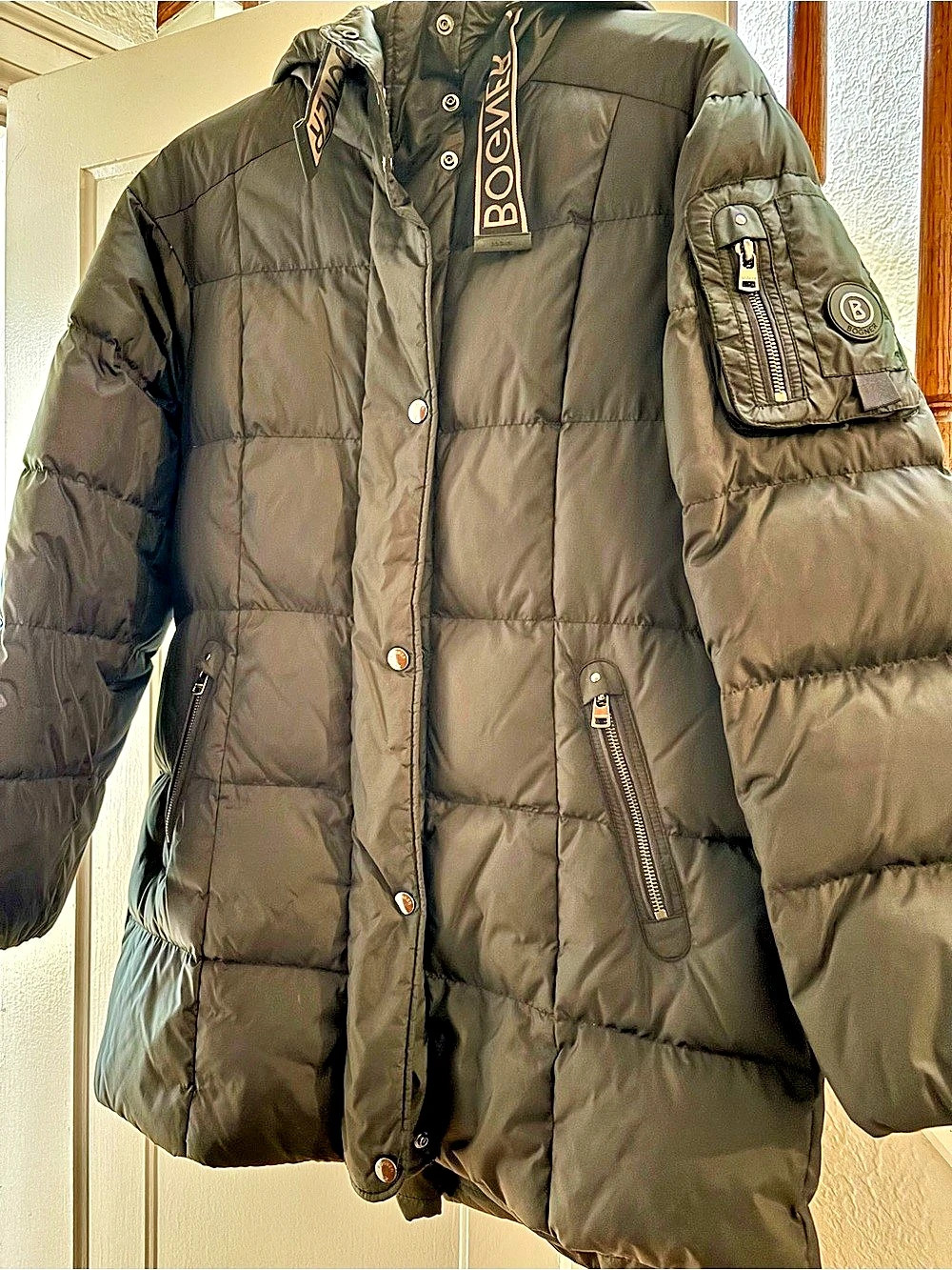 Beautiful Bogner women’s Black Puffer Size S